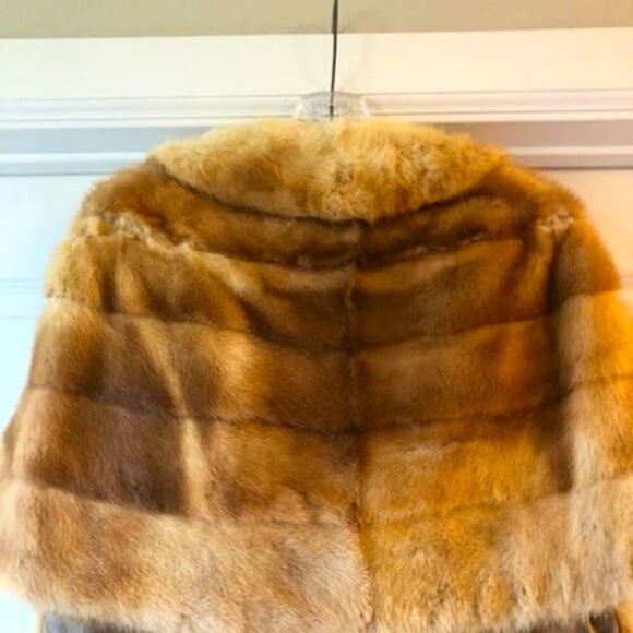 Vintage Golden Mink Fur Stole Over-the-Shoulders Cape M - Picture 6 of 6